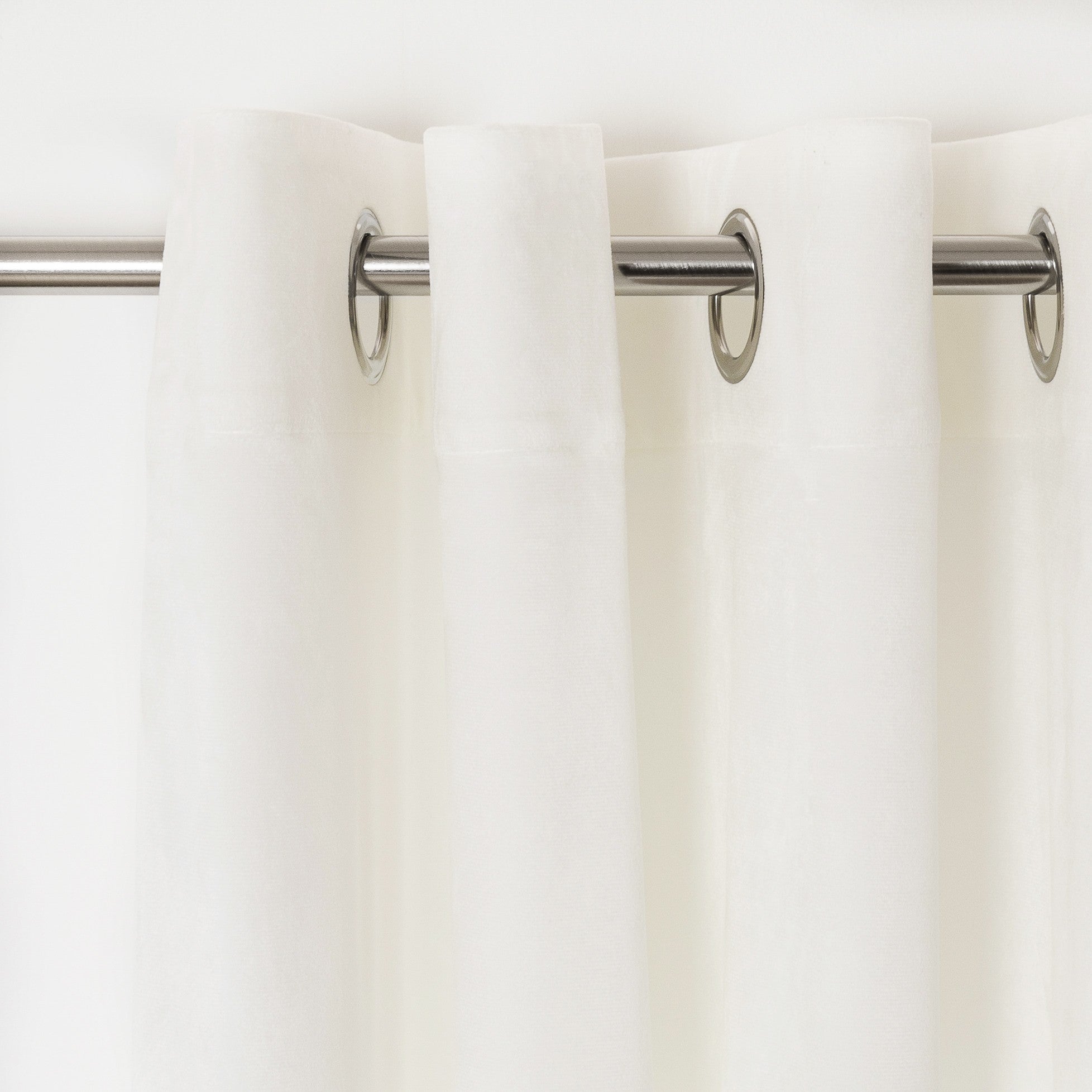 NUOVA TENDA CON OCCHIELLI IN VELLUTO