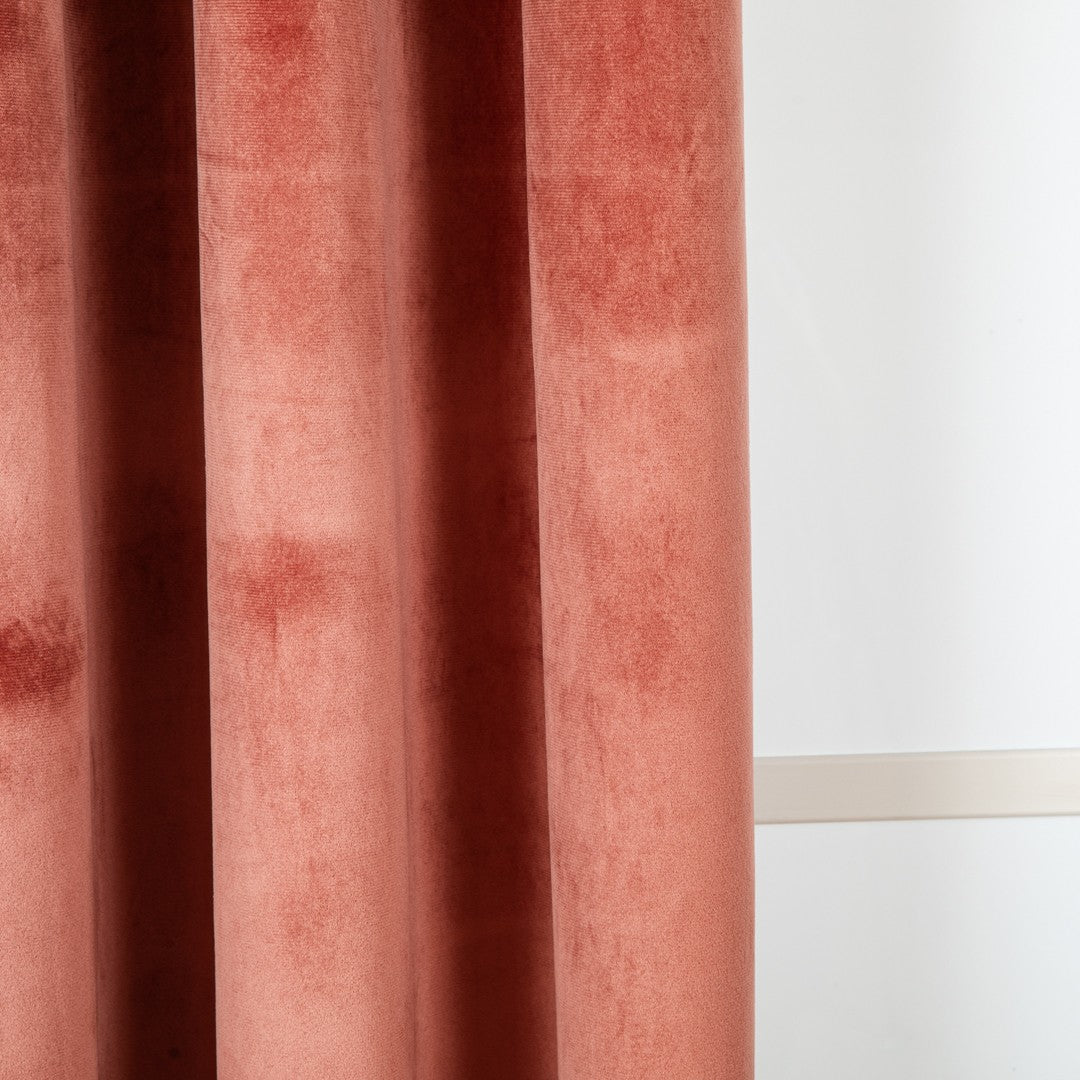 NUOVA TENDA CON OCCHIELLI IN VELLUTO