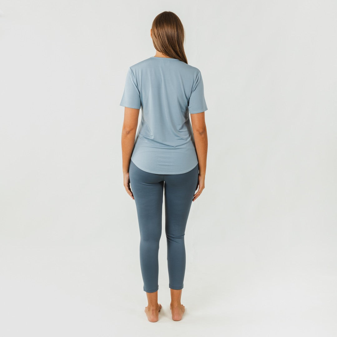 Completo sportivo da donna con leggings lunghi, modello M/C