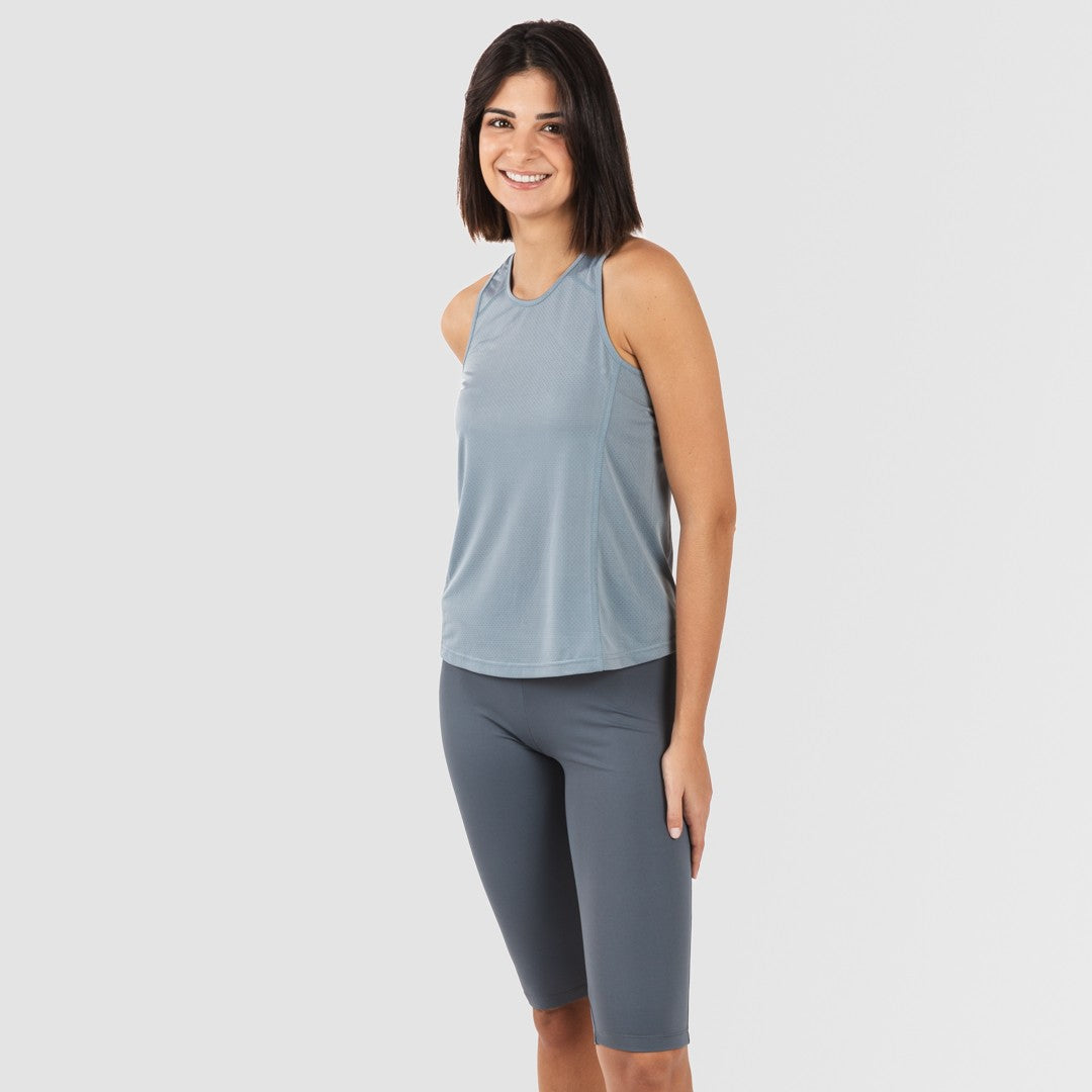 Completo sportivo da donna con leggings corti e spalline
