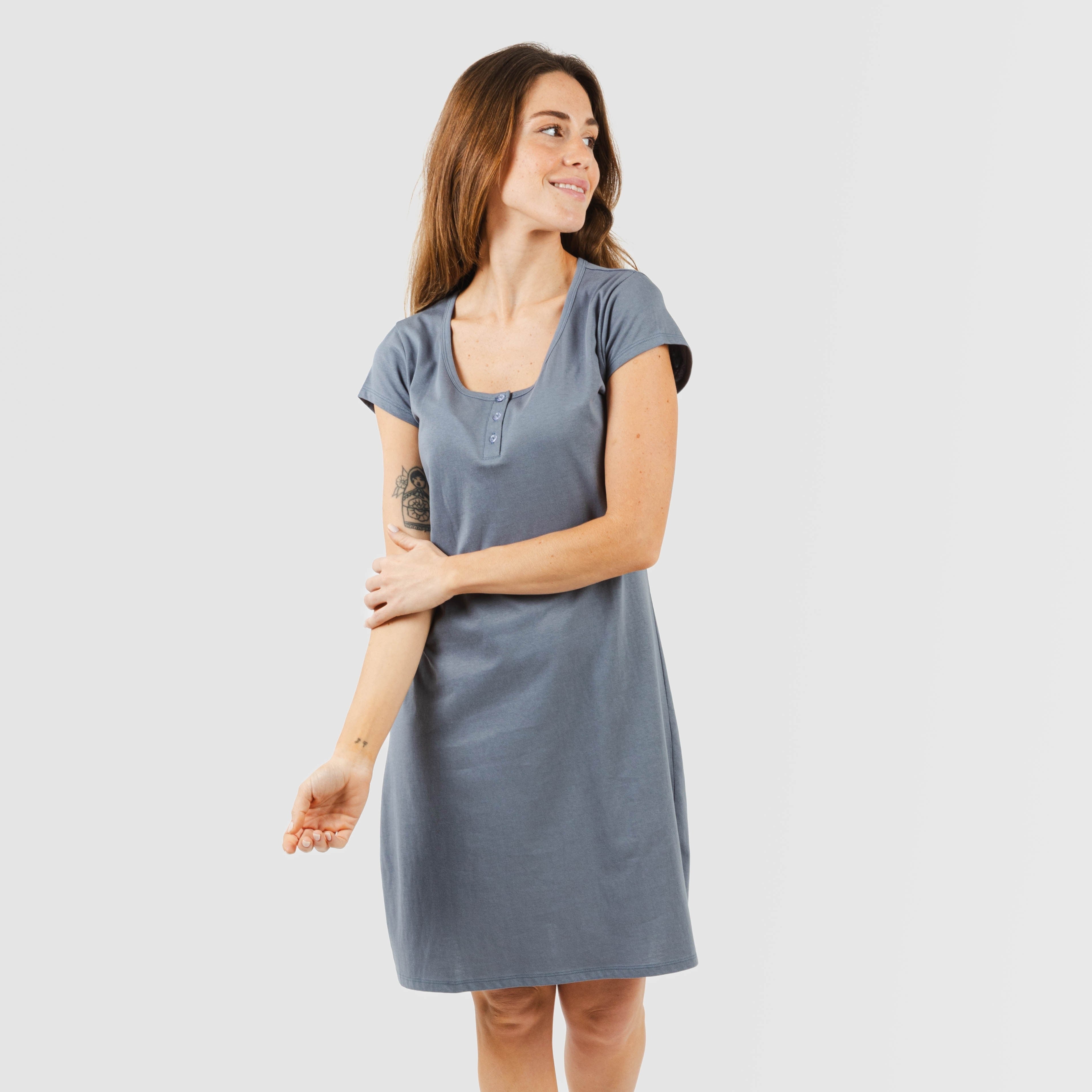 BLUSA DA DONNA A MANICHE CORTE SEMPLICI