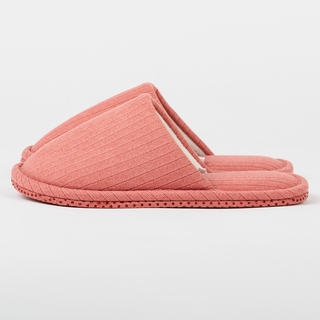 Scarpa Canale a righe larghe con dettagli semplici