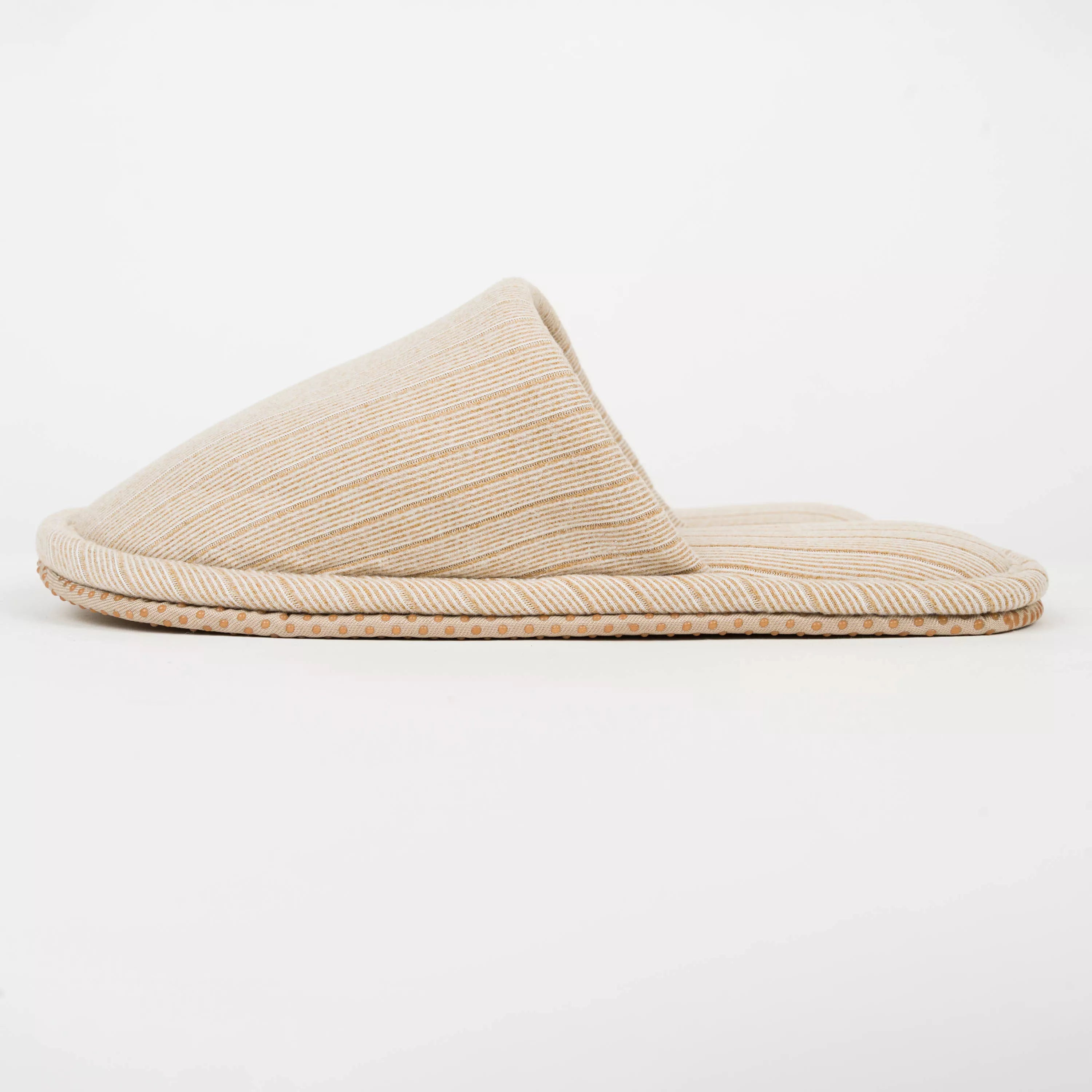 Scarpa Canale a righe larghe con dettagli semplici