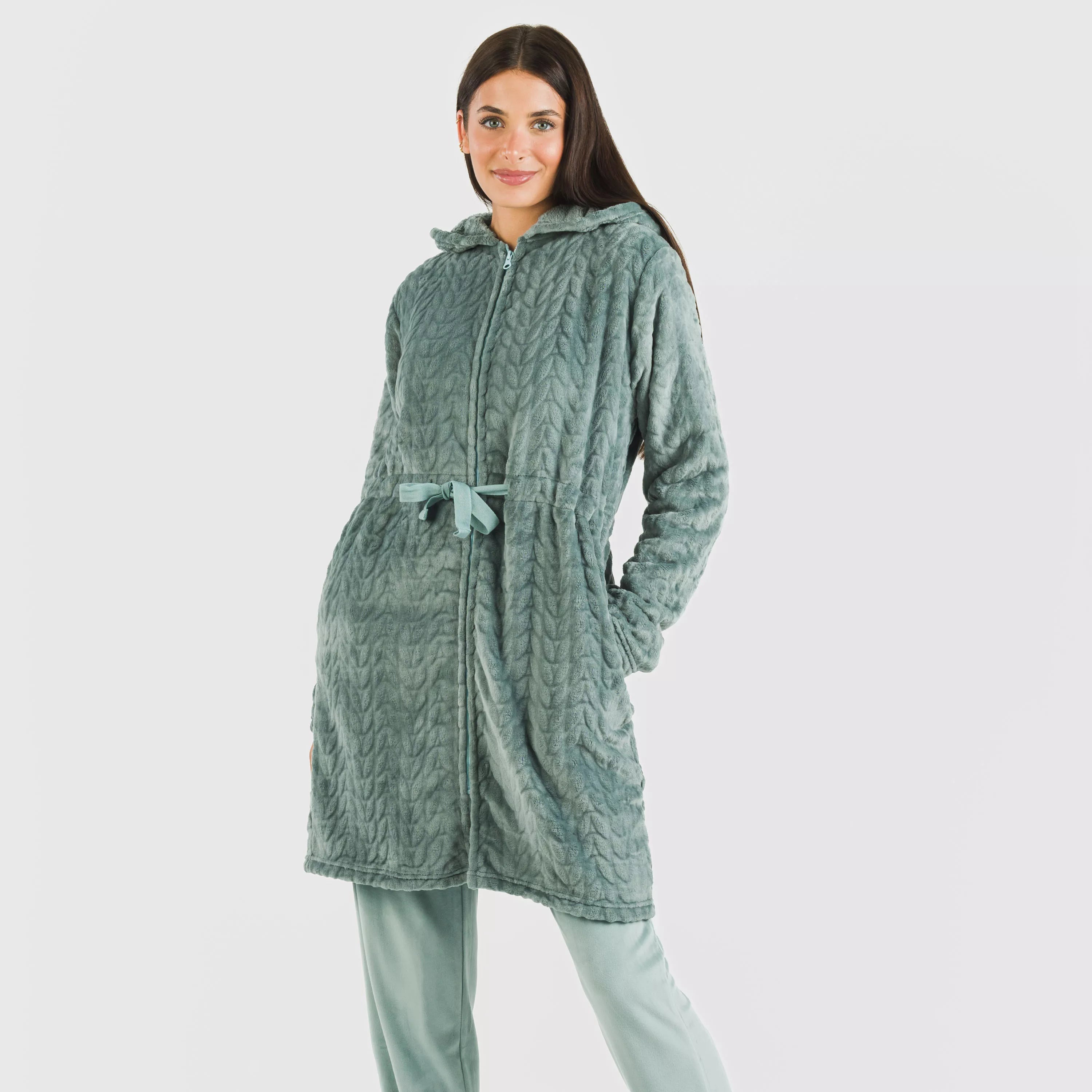 VESTAGLIA IN VELLUTO DEVORE CON CAPPELLO LISA