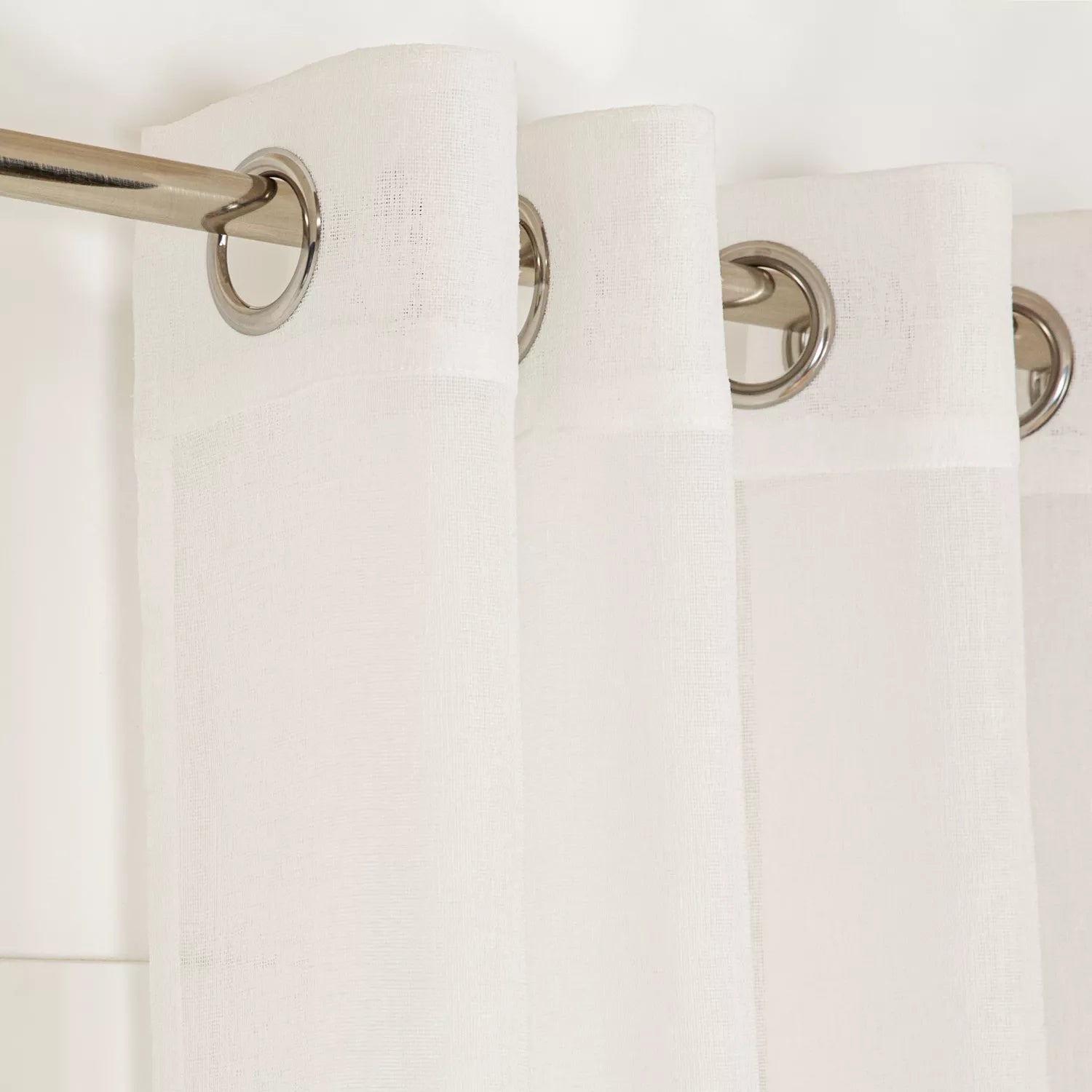 TENDA CON OCCHIELLI A STRISCE ORIZZONTALI CARMONA