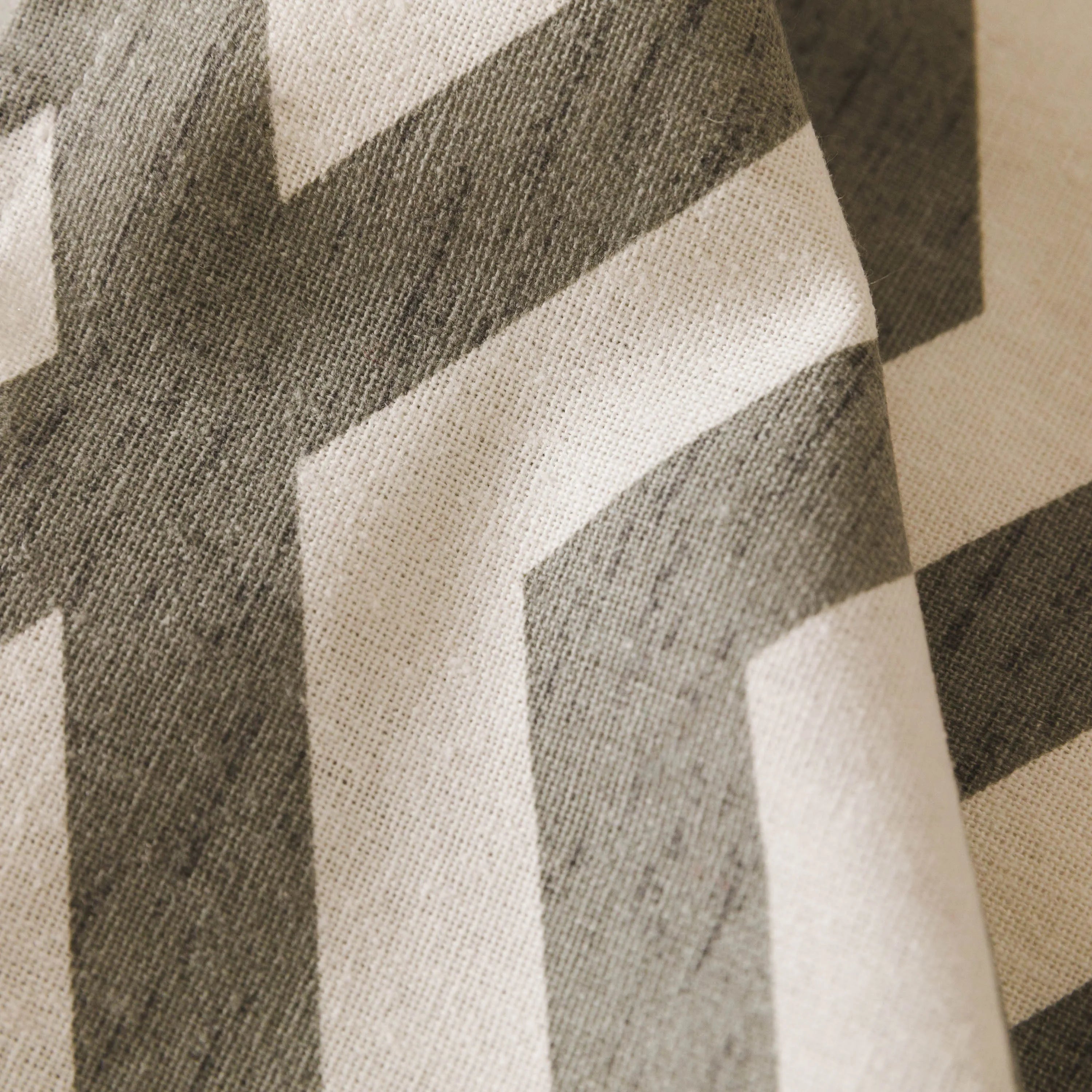 TOVAGLIA ANTIMACCHIA NELA