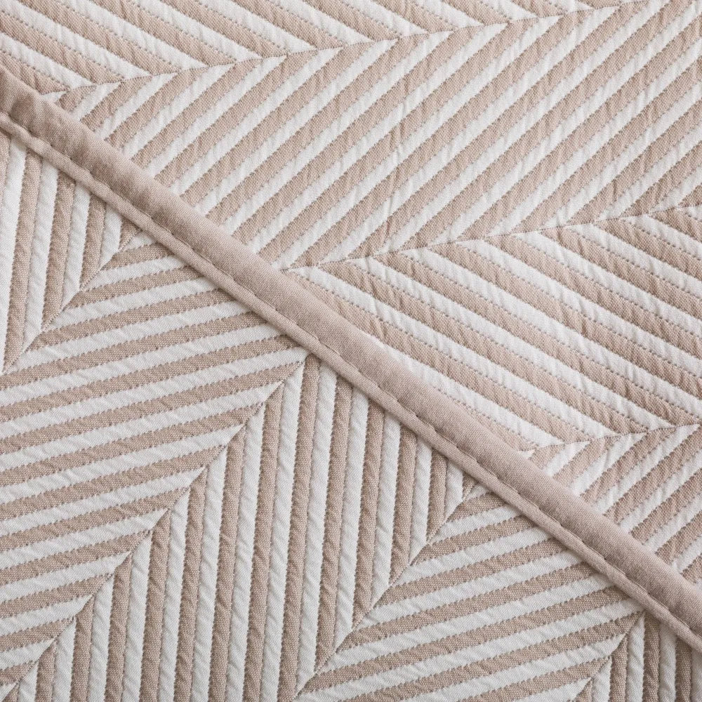 TRAPUNTA JACQUARD DELTA DT