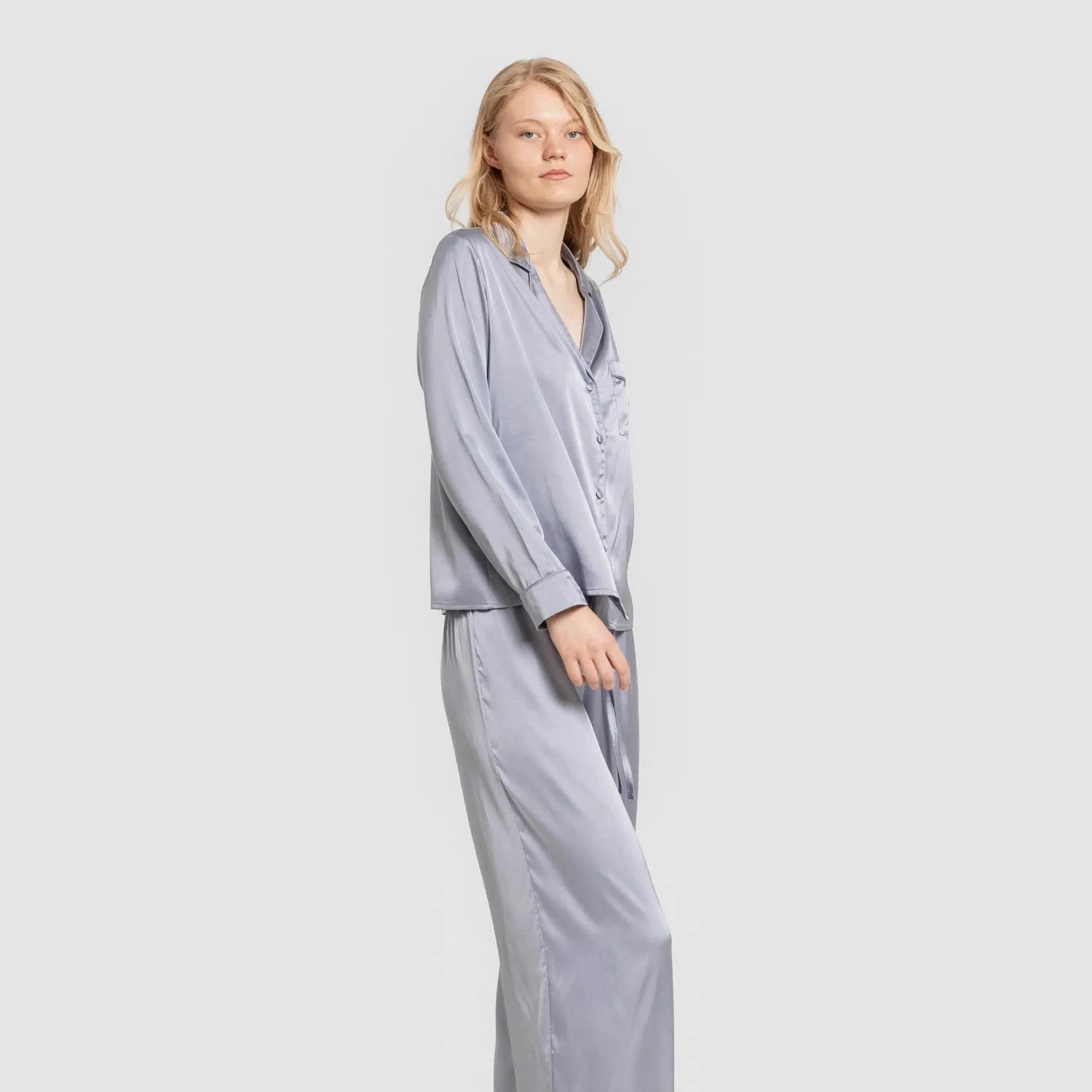 Pigiama lungo in raso da donna Friday Solid