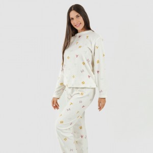 Pigiama pile coral Letras 2