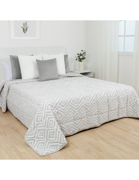 Copriletto jacquard ciniglia Feria perla - 120 gr Copriletto jacquard ciniglia Feria perla - 120 gr