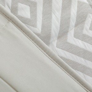 Copriletto jacquard ciniglia Feria perla - 120 gr 2