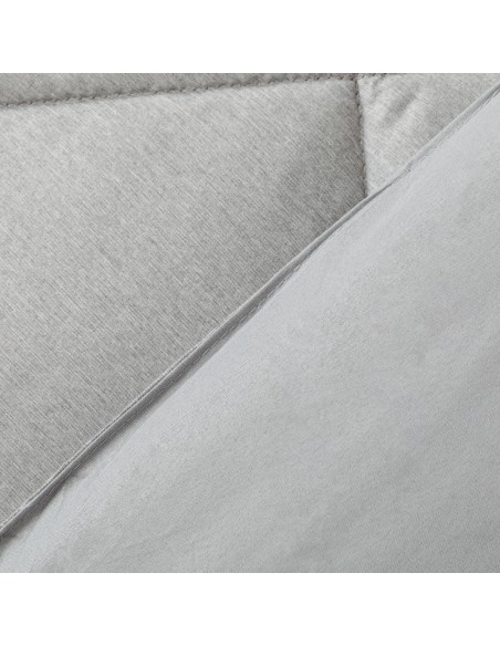 Trapunta effetto consumato tinta unita