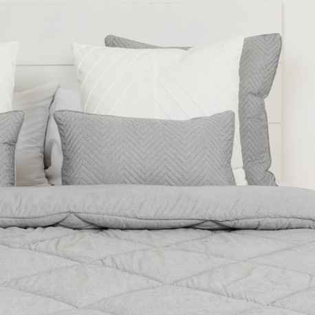 Trapunta effetto consumato tinta unita