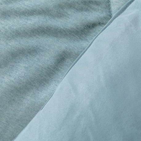 Trapunta effetto consumato tinta unita