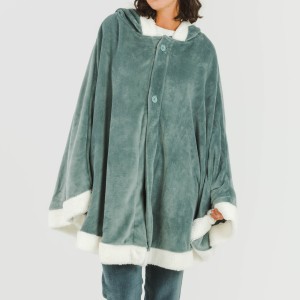 Coperta mantella con cappuccio tinta unita 2
