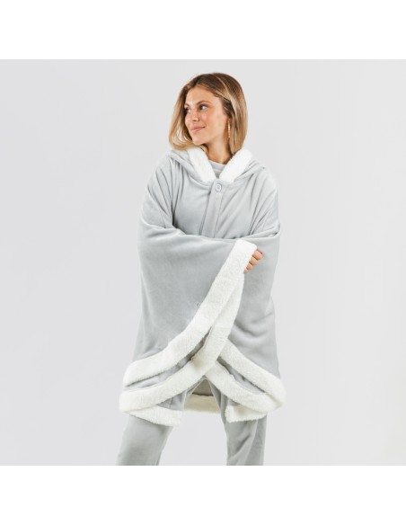 Coperta mantella con cappuccio tinta unita Coperta mantella con cappuccio tinta unita