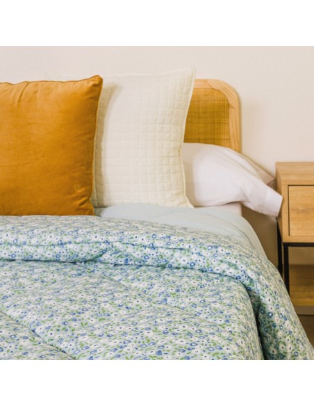 Trapunta a fantasia Cris celeste