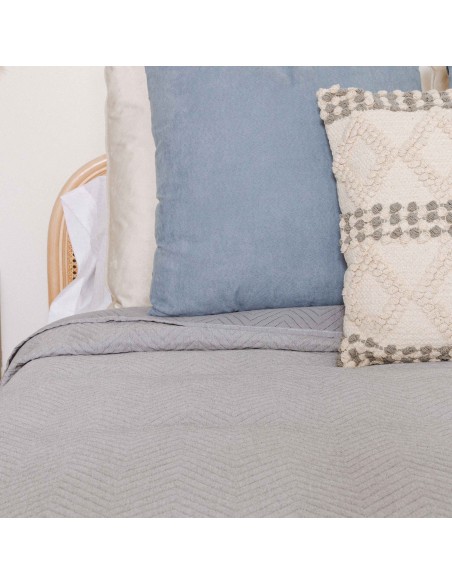 Copriletto bouti effetto consumato tinta unita