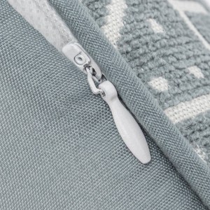 Cuscino quadrato jacquard ciniglia Tiberio verde veronese - federa + imbottitura 2