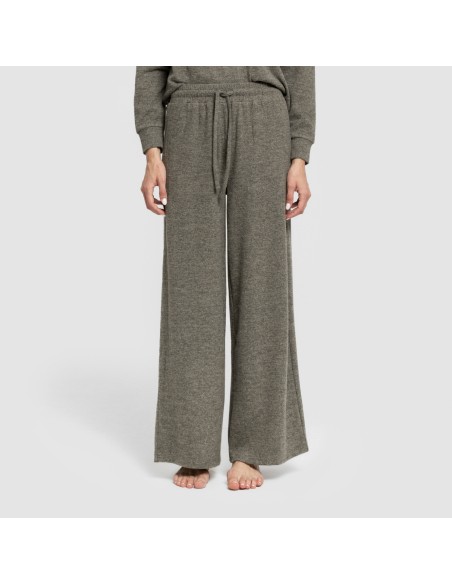 Pantalone lungo ampio in maglia extra morbida Pantalone lungo ampio in maglia extra morbida