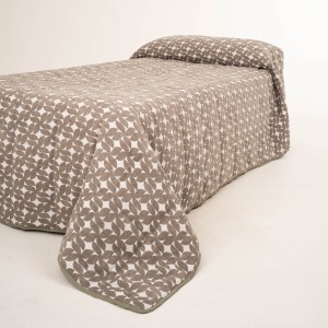 Copriletto jacquard ciniglia Keira verde secco