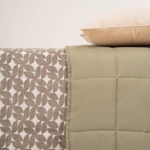 Copriletto jacquard ciniglia Keira verde secco 2
