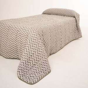 Copriletto jacquard ciniglia Tebas verde secco