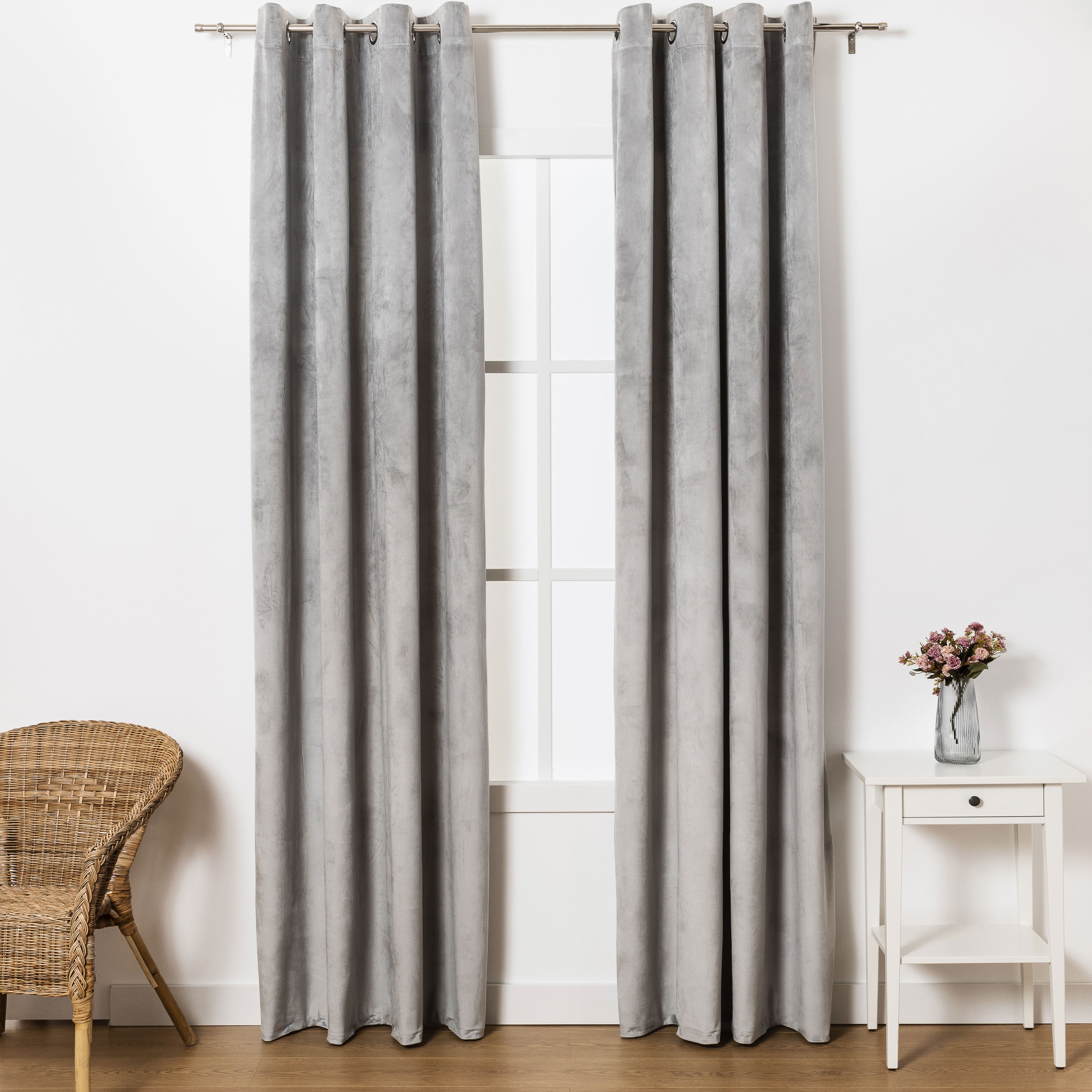 NUOVA TENDA CON OCCHIELLI IN VELLUTO