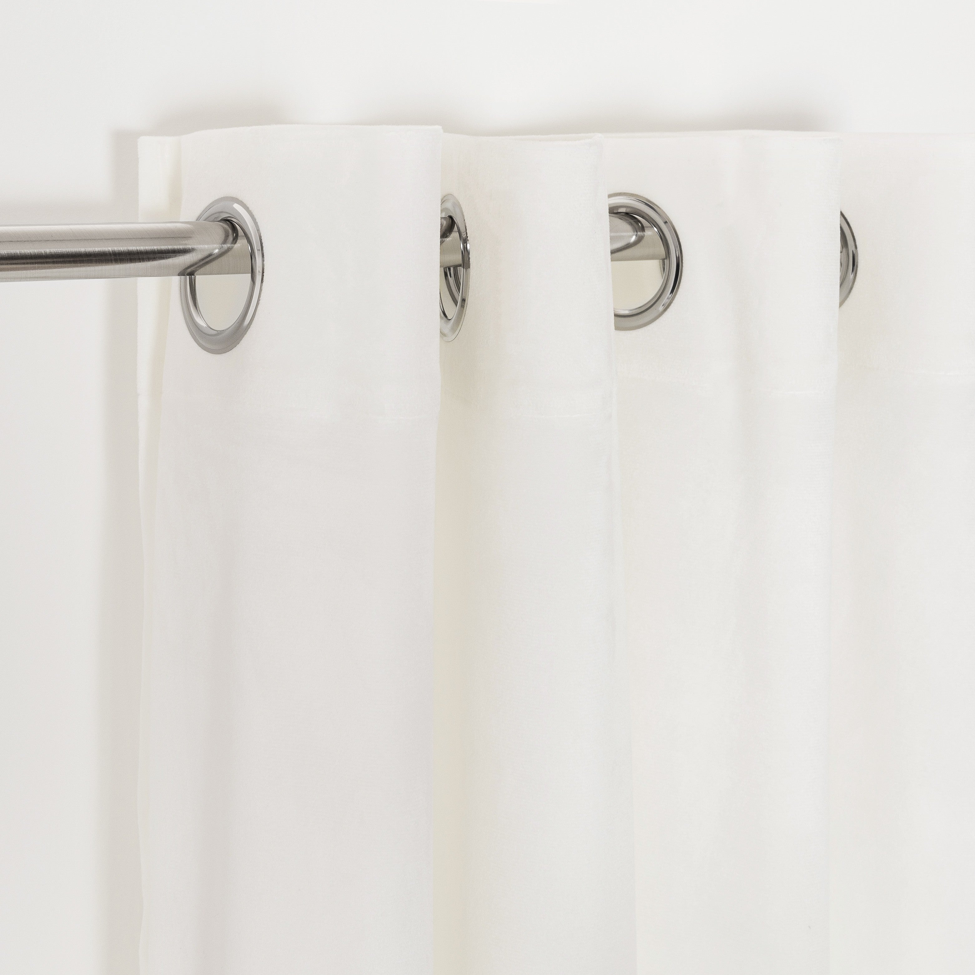 NUOVA TENDA CON OCCHIELLI IN VELLUTO