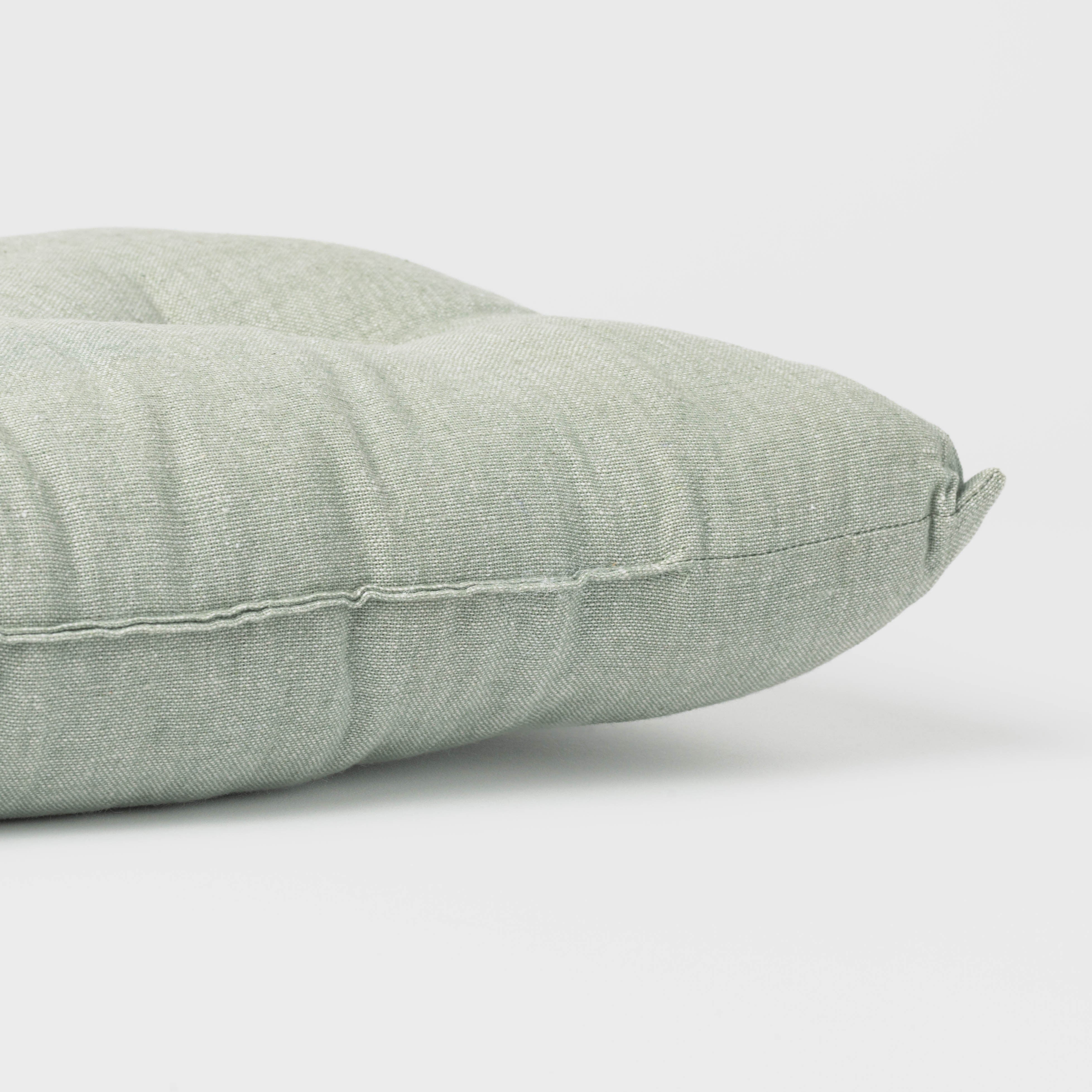 CUSCINO IN COTONE TINTA UNITA CON BOTTONI 0031