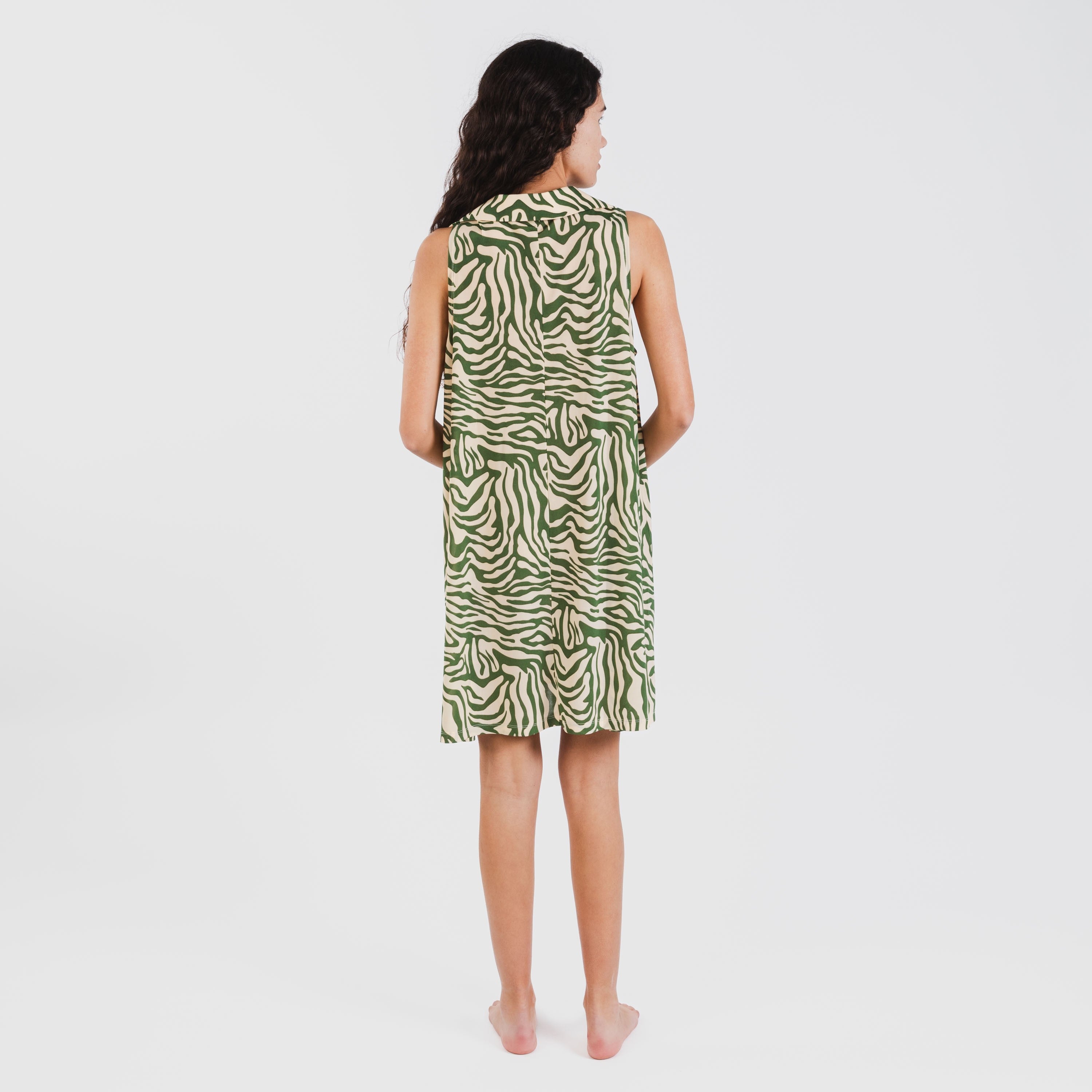 ABITO CON SCOLLO A REVERS MORBIDO CRT PALMINA