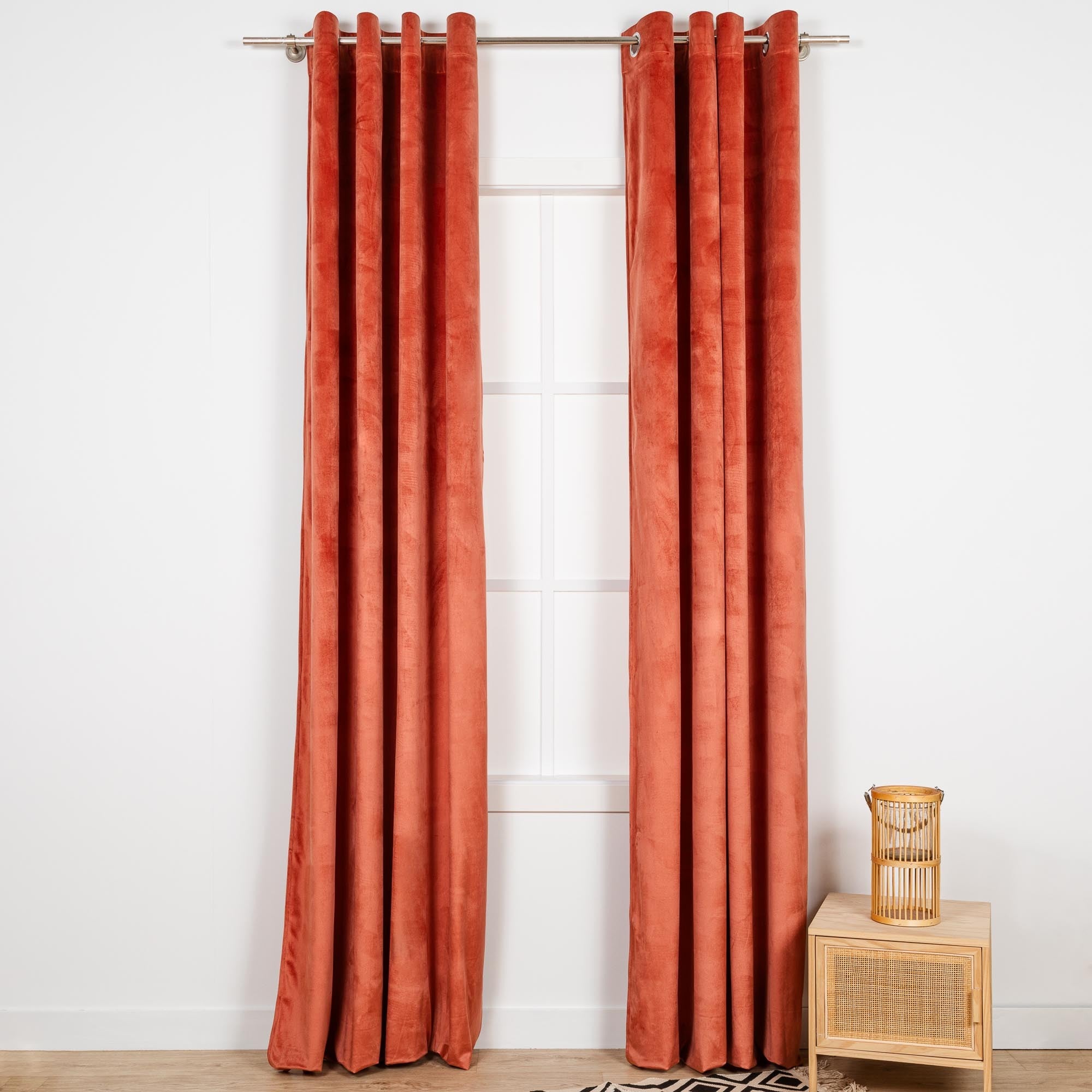 NUOVA TENDA CON OCCHIELLI IN VELLUTO