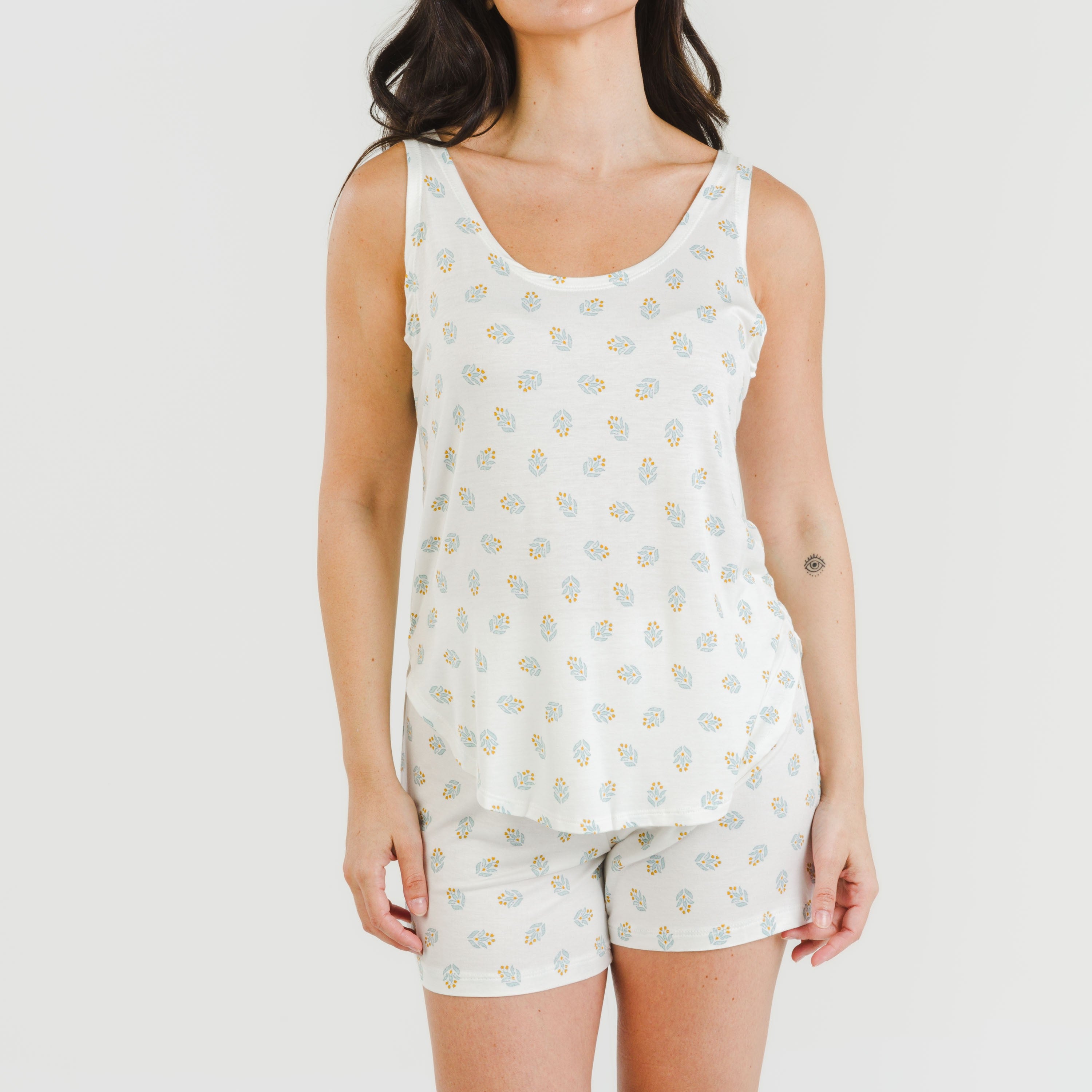 Pigiama da donna con spalline primaverili in viscosa