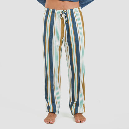 Pigiama lungo da uomo con righe e berretto