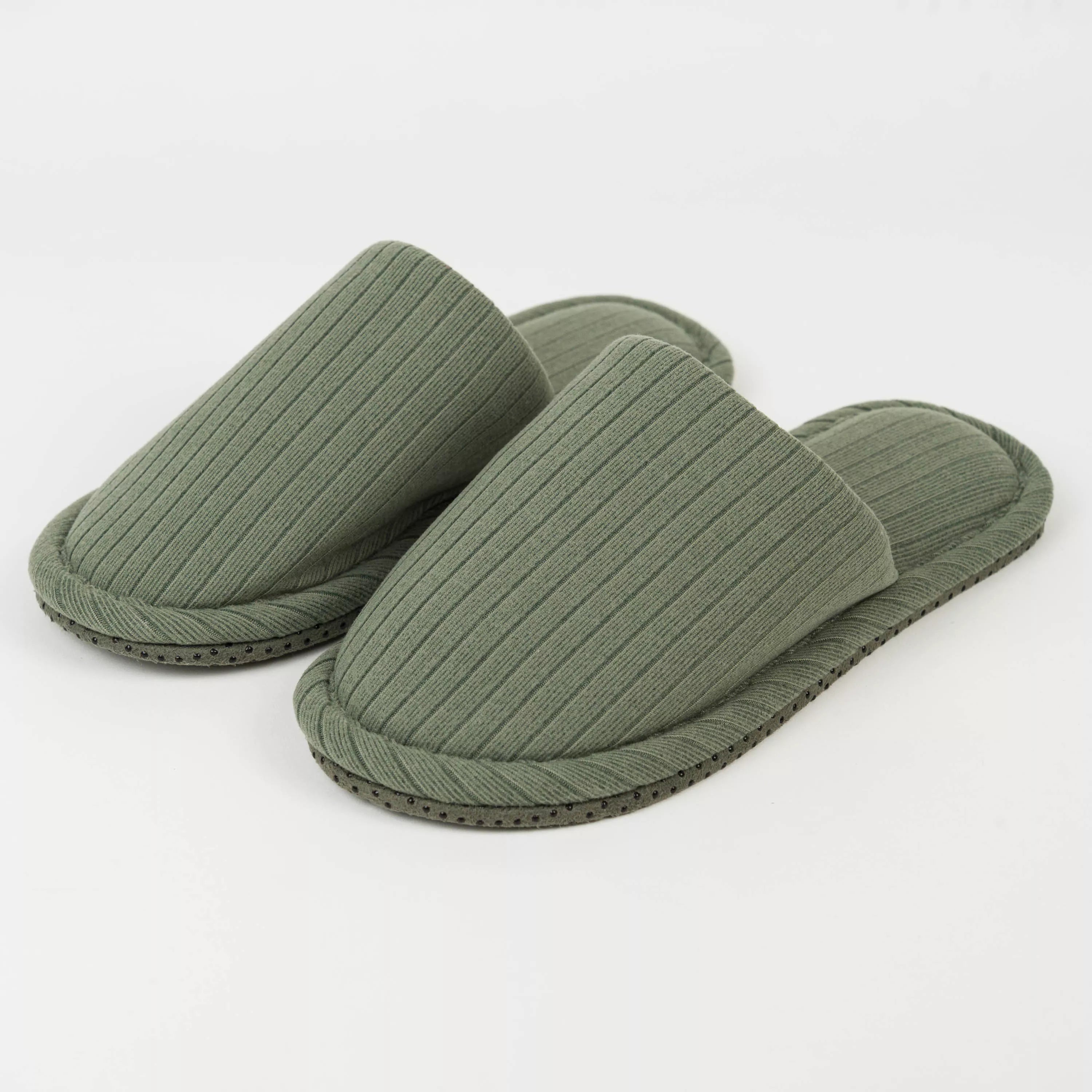 Scarpa Canale a righe larghe con dettagli semplici