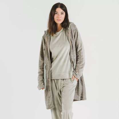 VESTAGLIA IN VELLUTO DEVORE CON CAPPELLO LISA