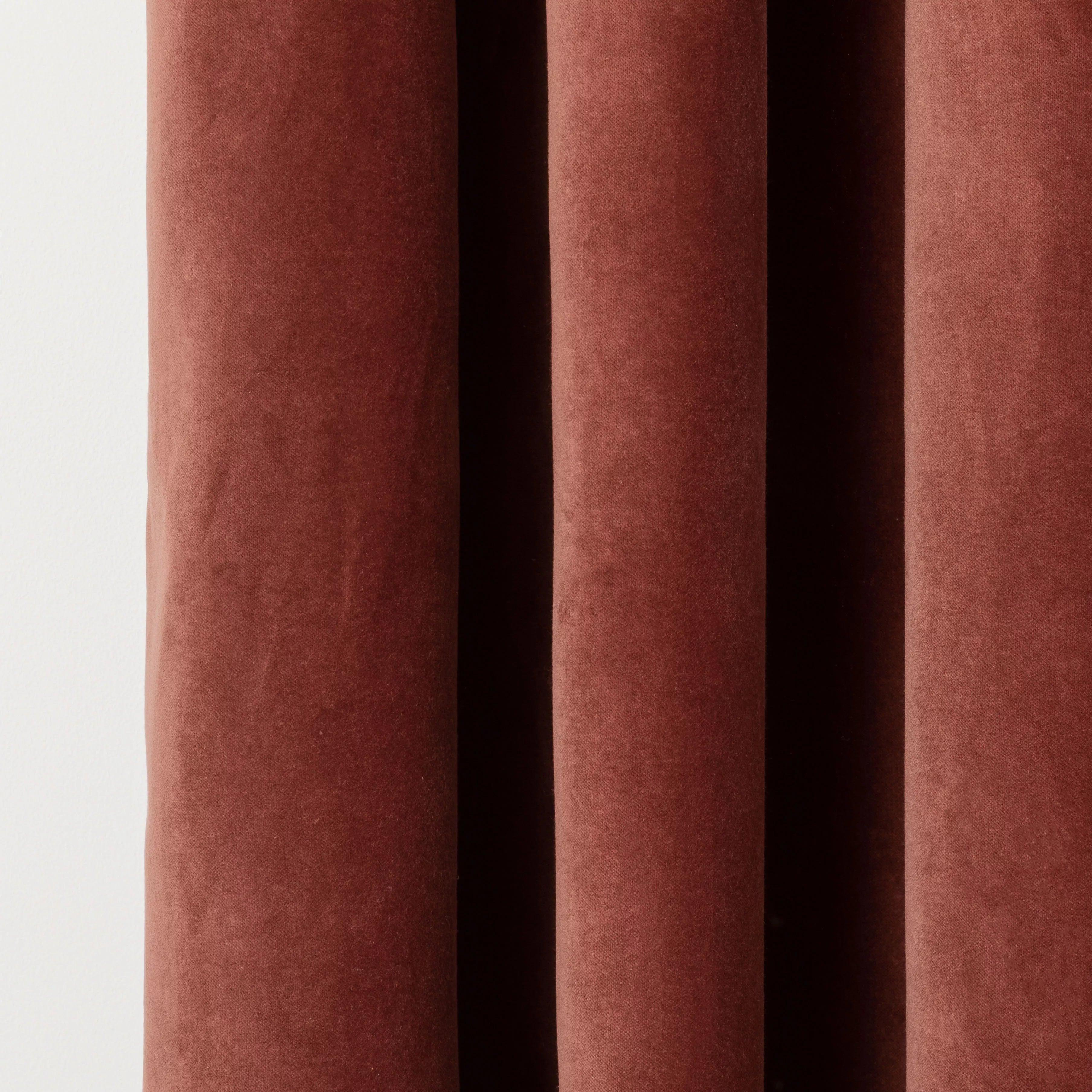 TENDA CON OCCHIELLI IN VELLUTO DI COTONE 140X260CM