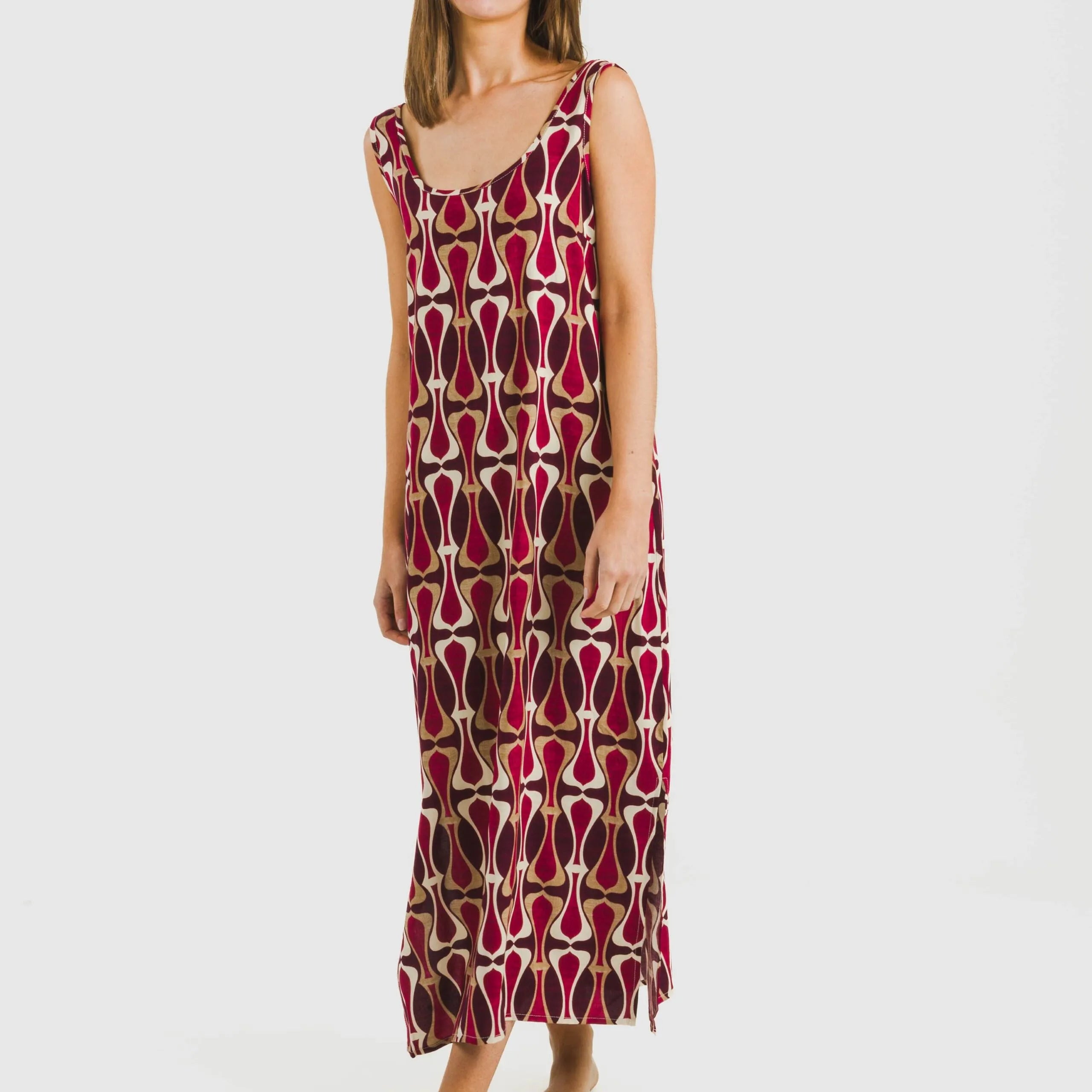 ABITO CASTELAR IN VISCOSA CON SPALLINE LUNGHE