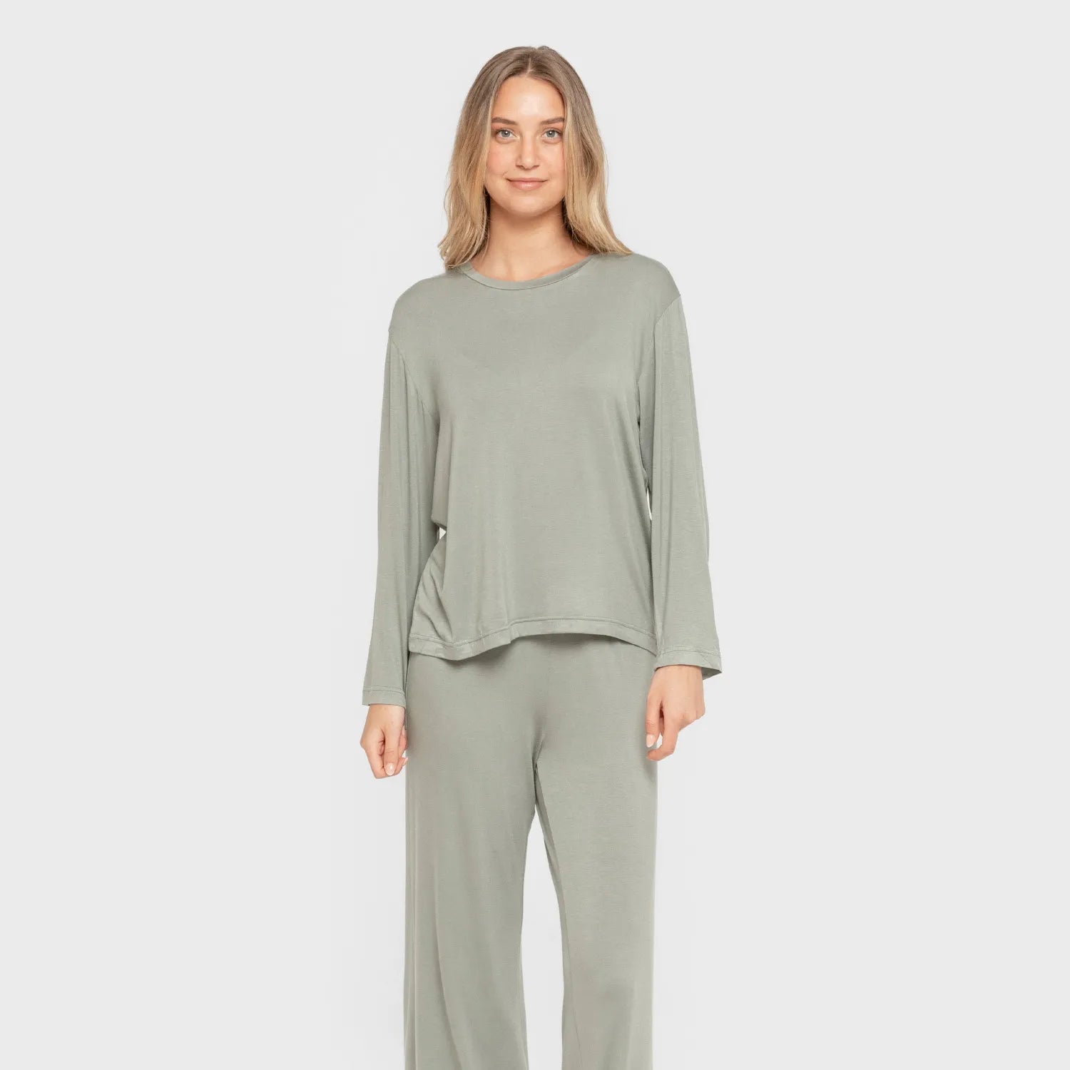 PIGIAMA LUNGO IN VISCOSA DA DONNA SEMPLICE