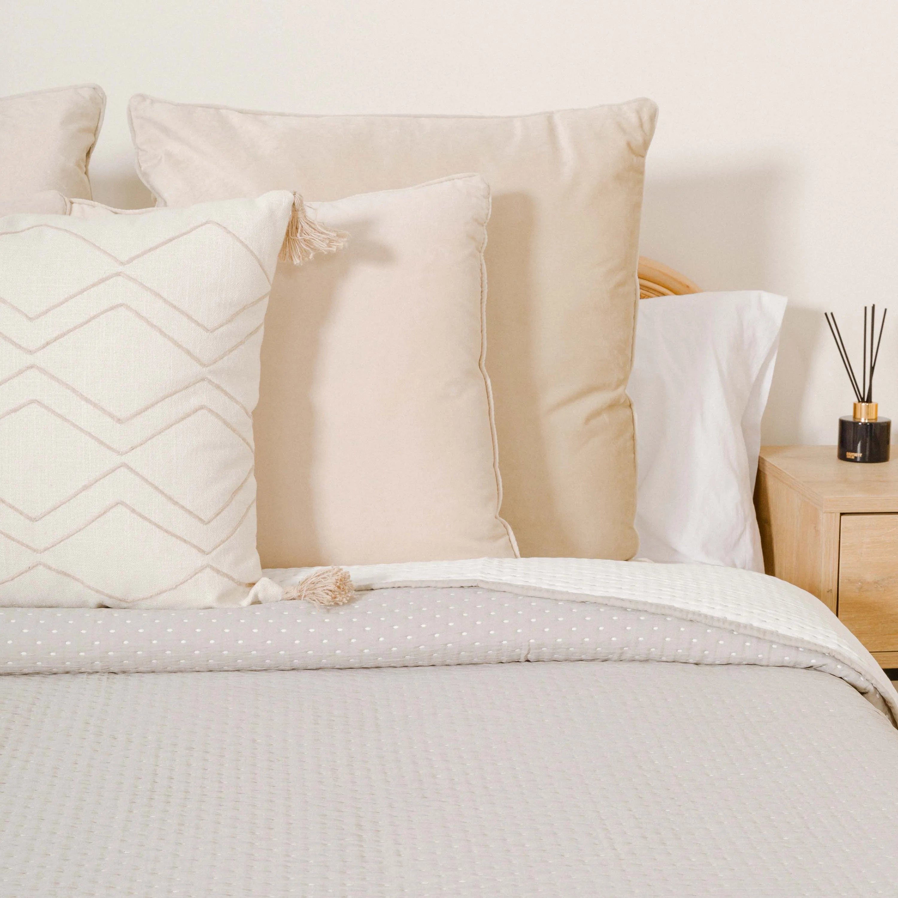 TRAPUNTA IN MAGLIA JACQUARD DT