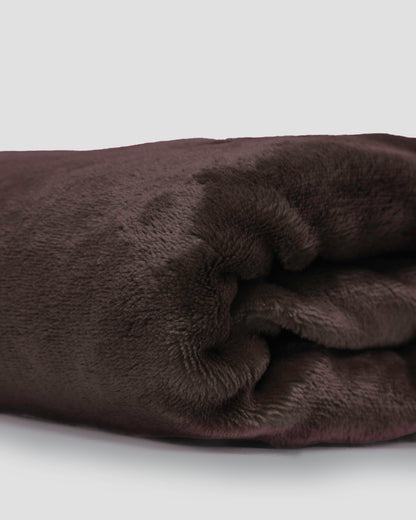 Manta terciopelo lisa marrón